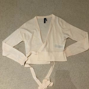 Size small wrap top.